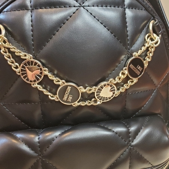 𝅺LOVE Moschino Borsa Pu Nero quilted backpack NWT - Picture 7 of 9